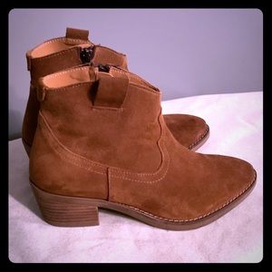 Steve Madden Suede Booties